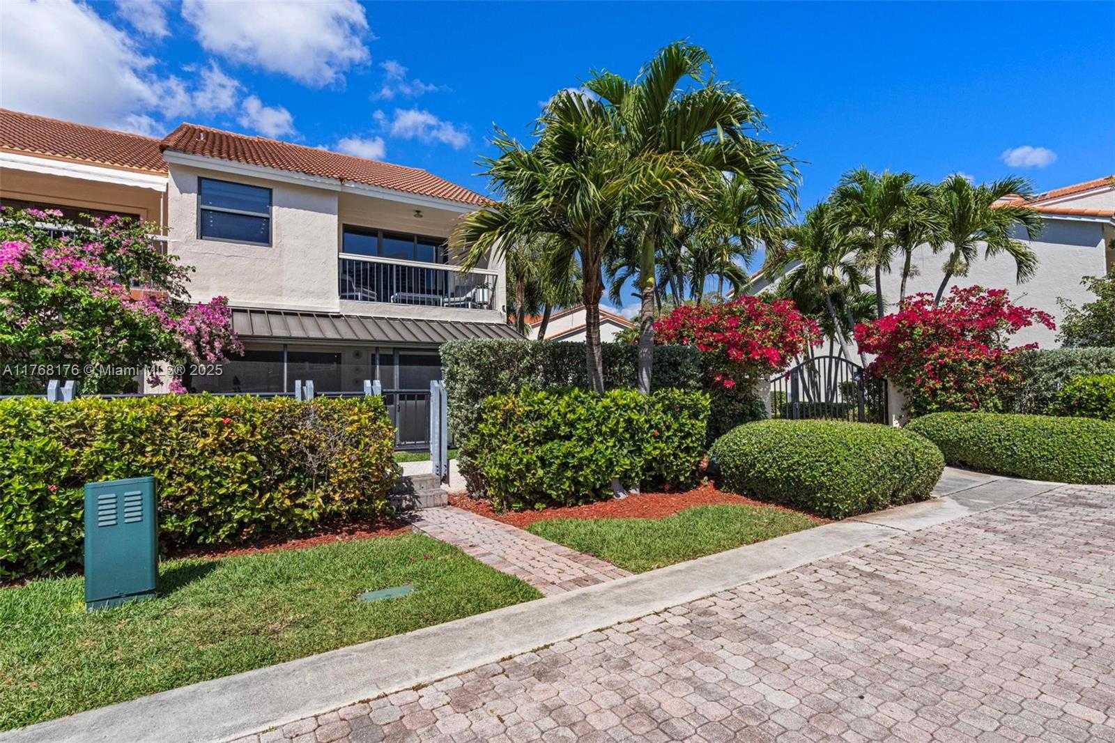 Small Image of 21145 HELMSMAN DR #N11, Aventura Number 38