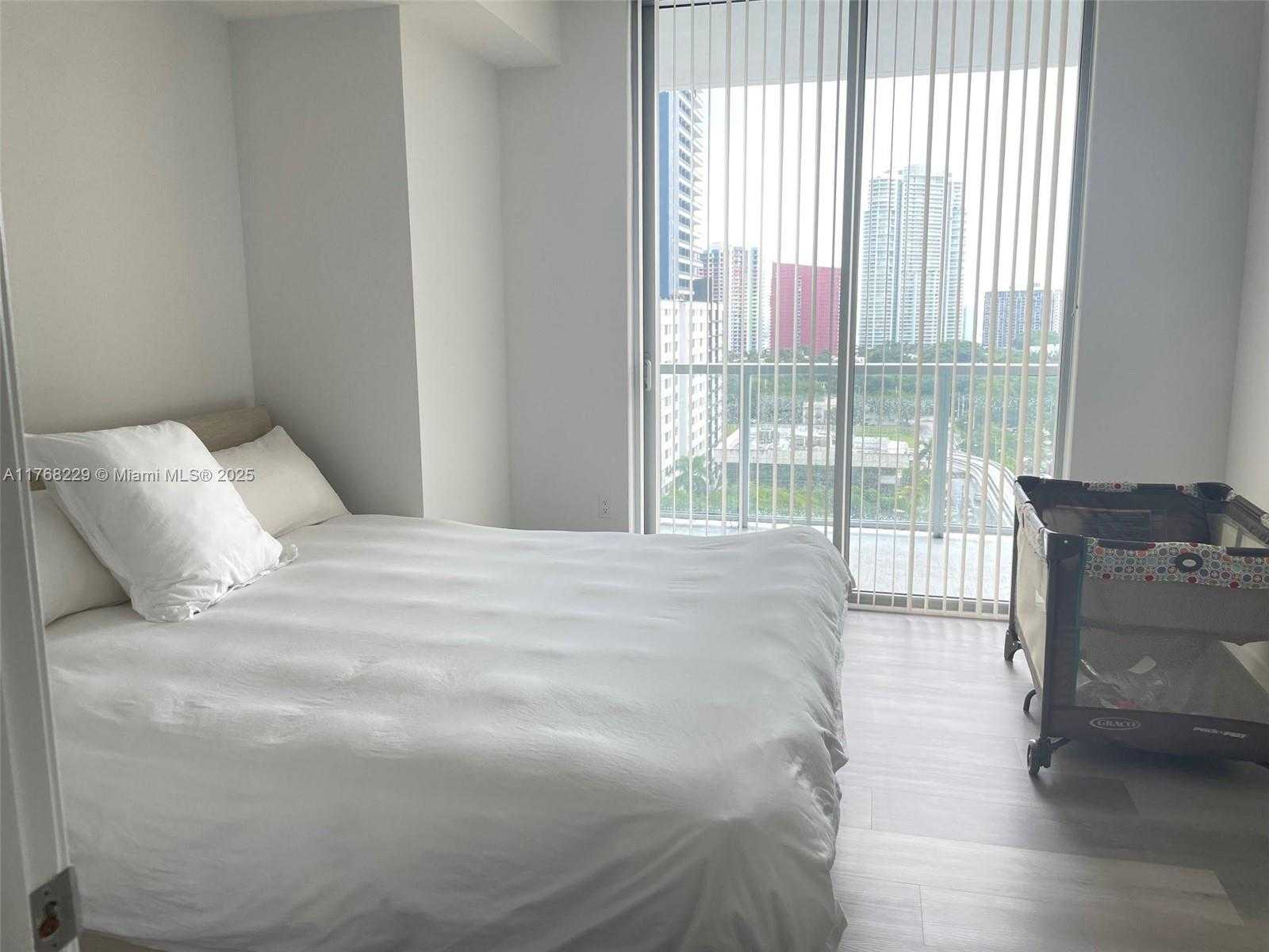 Small Image of 79 SOUTH WEST 12TH ST #1701-S, Miami Number 9
