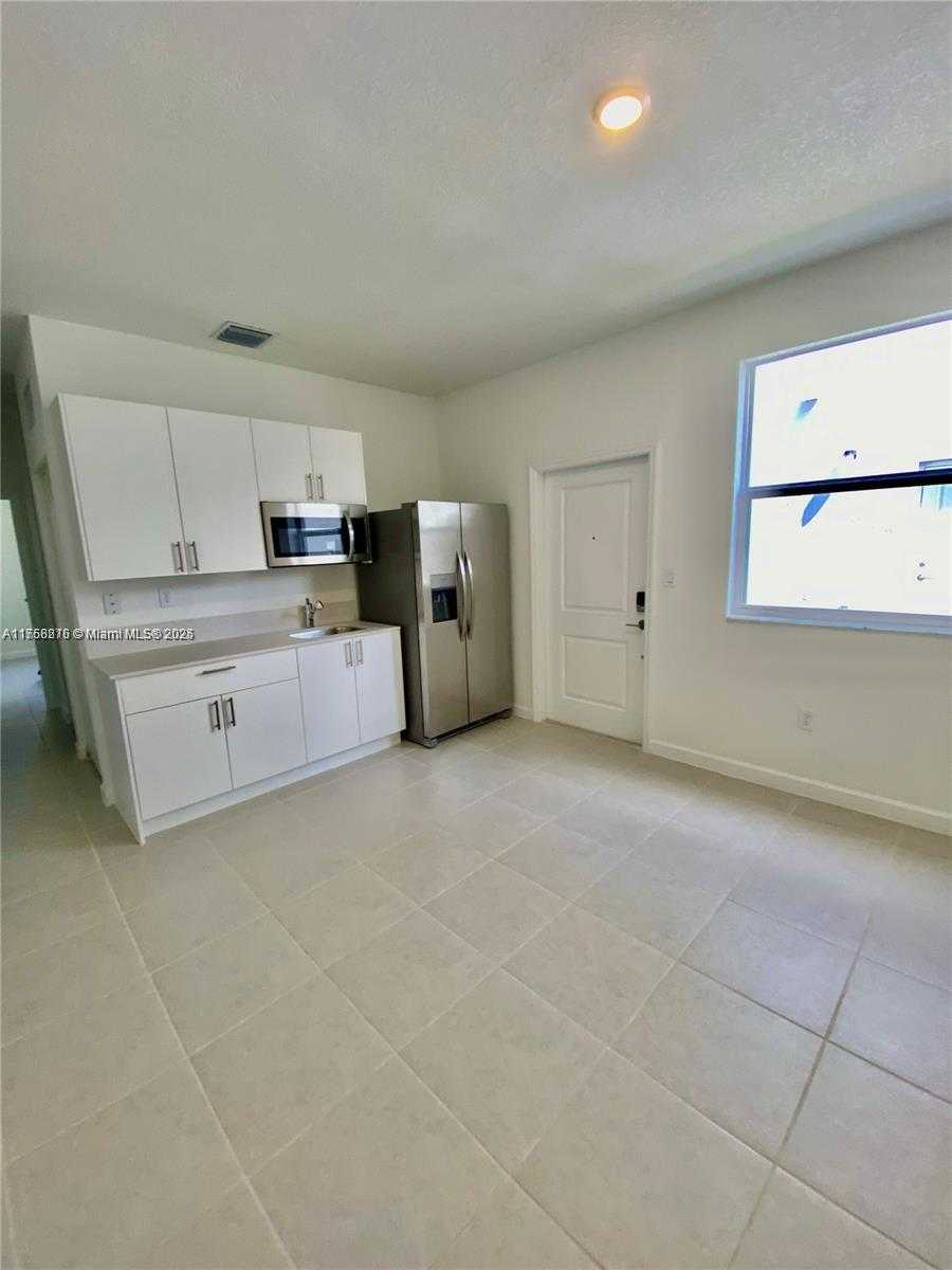 Small Image of 14851 SOUTH WEST 161 TERRACE #., Miami Number 17
