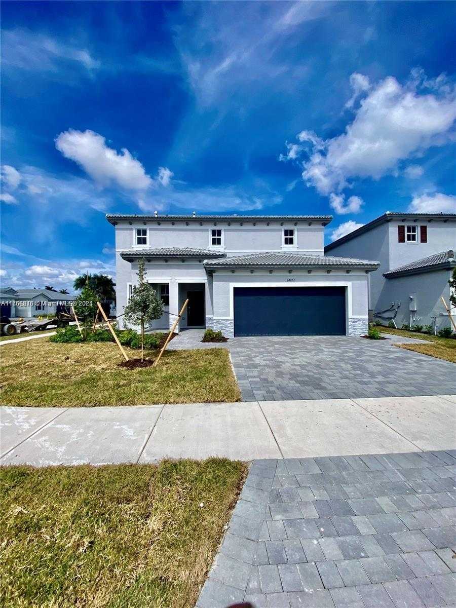 Small Image of 14851 SOUTH WEST 161 TERRACE #., Miami Number 4