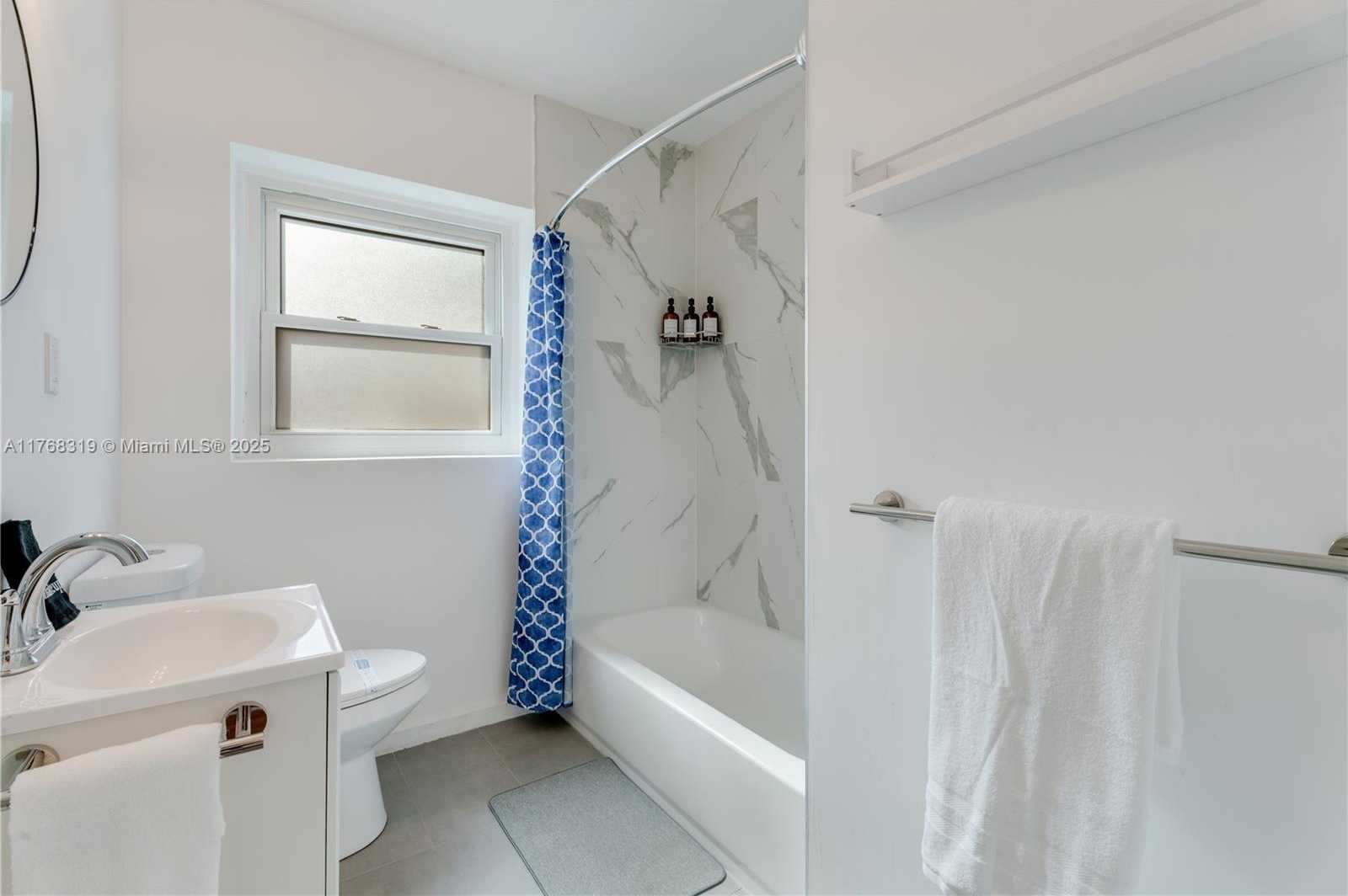 Small Image of 820 SOUTH WEST 26TH RD, Miami Number 19