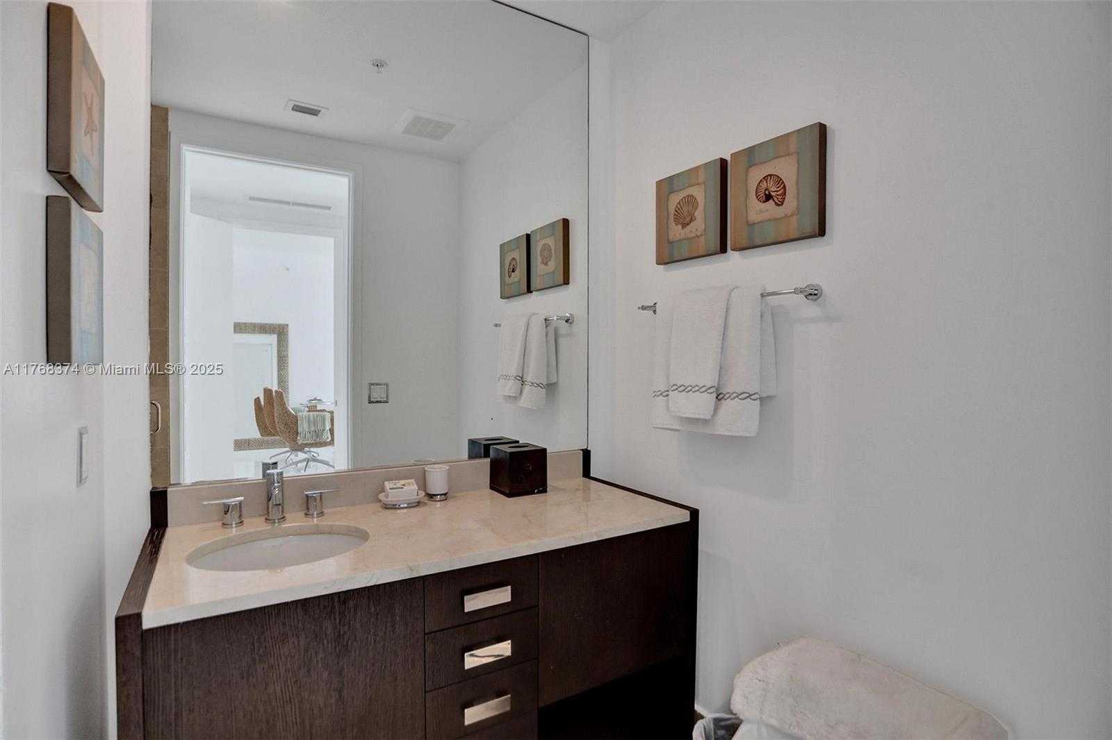 Small Image of 18201 COLLINS AV #4108, Sunny Isles Beach Number 26
