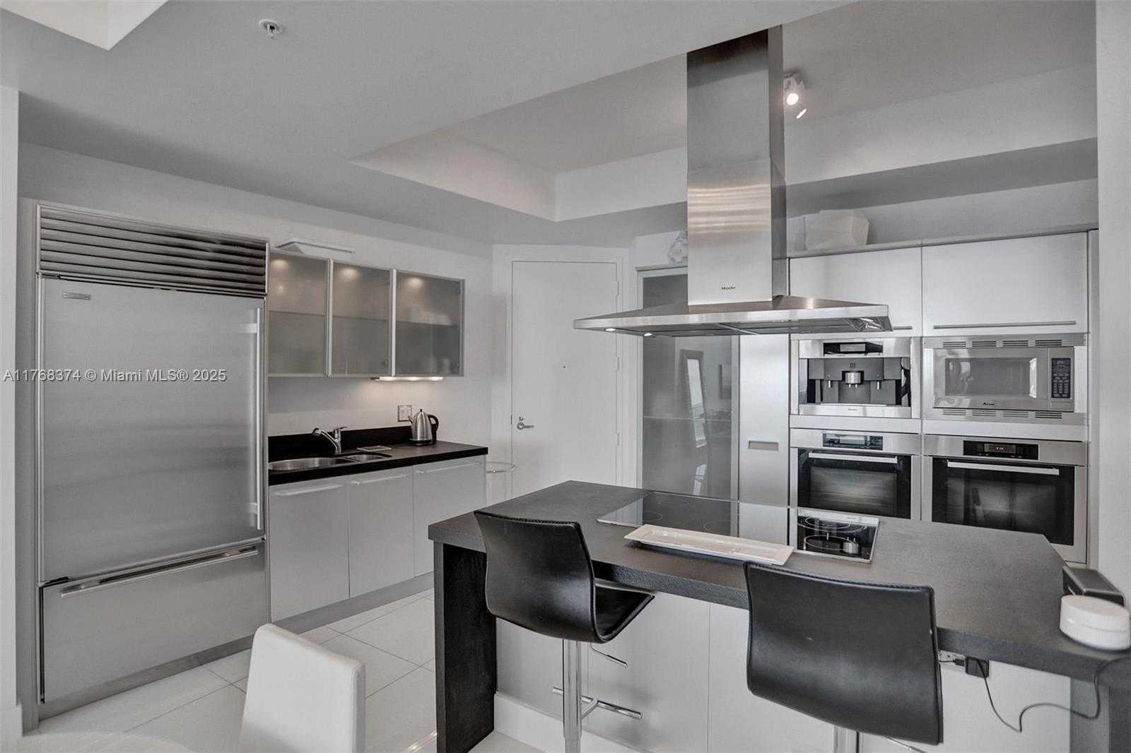 Small Image of 18201 COLLINS AV #4108, Sunny Isles Beach Number 3