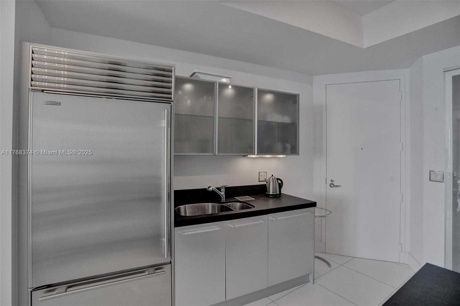 Small Image of 18201 COLLINS AV #4108, Sunny Isles Beach Number 6