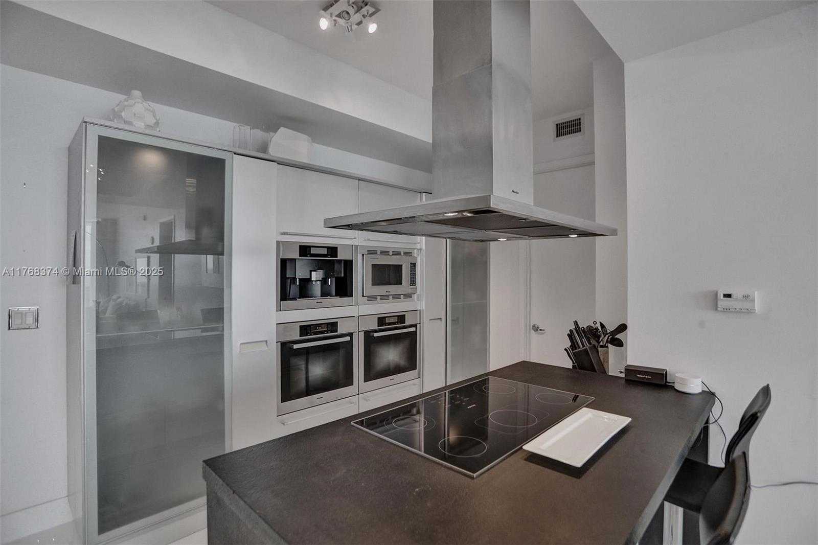 Small Image of 18201 COLLINS AV #4108, Sunny Isles Beach Number 7