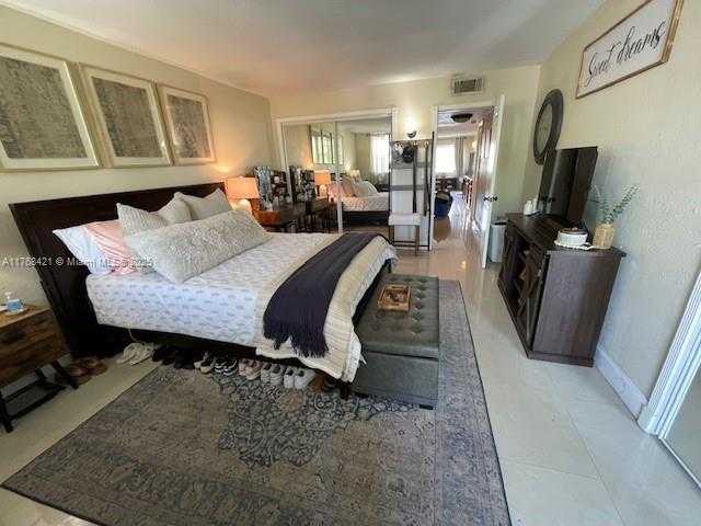 Small Image of 1120 102ND ST #23, Bay Harbor Islands Number 10