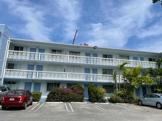 Small Image of 1120 102ND ST #23, Bay Harbor Islands Number 2