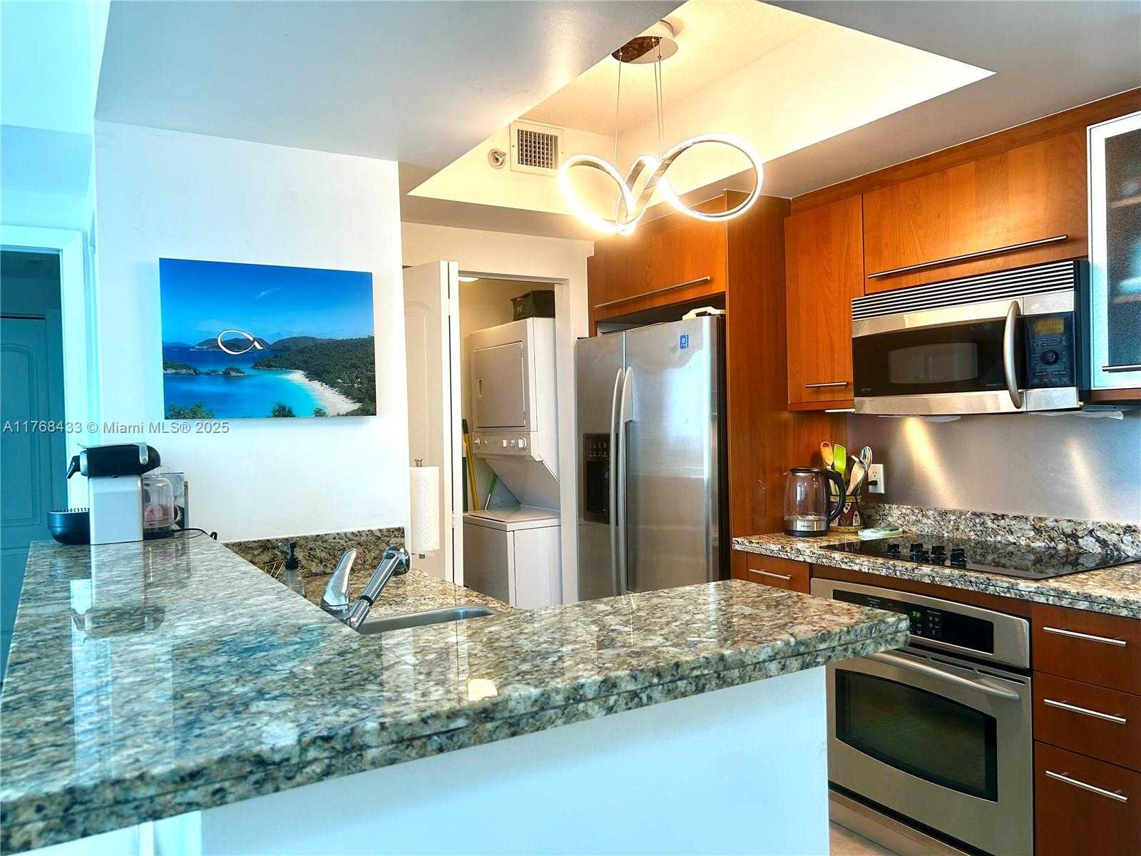 Small Image of 110 WASHINGTON AVE #1611, Miami Beach Number 7
