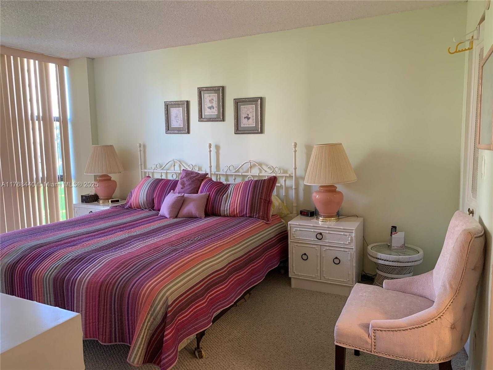 Small Image of 16919 NORTH BAY RD #307, Sunny Isles Beach Number 16
