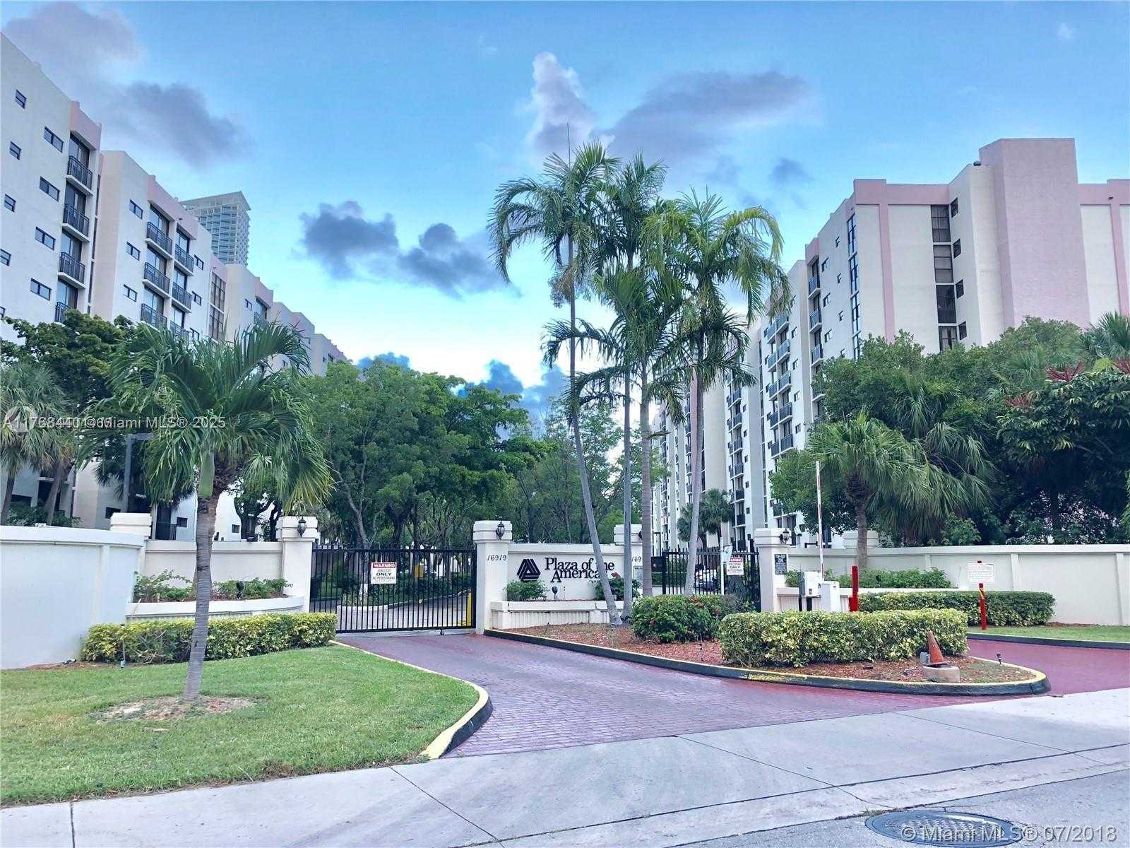 Small Image of 16919 NORTH BAY RD #307, Sunny Isles Beach Number 3