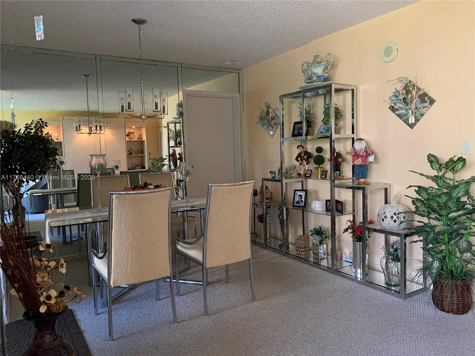 Small Image of 16919 NORTH BAY RD #307, Sunny Isles Beach Number 31