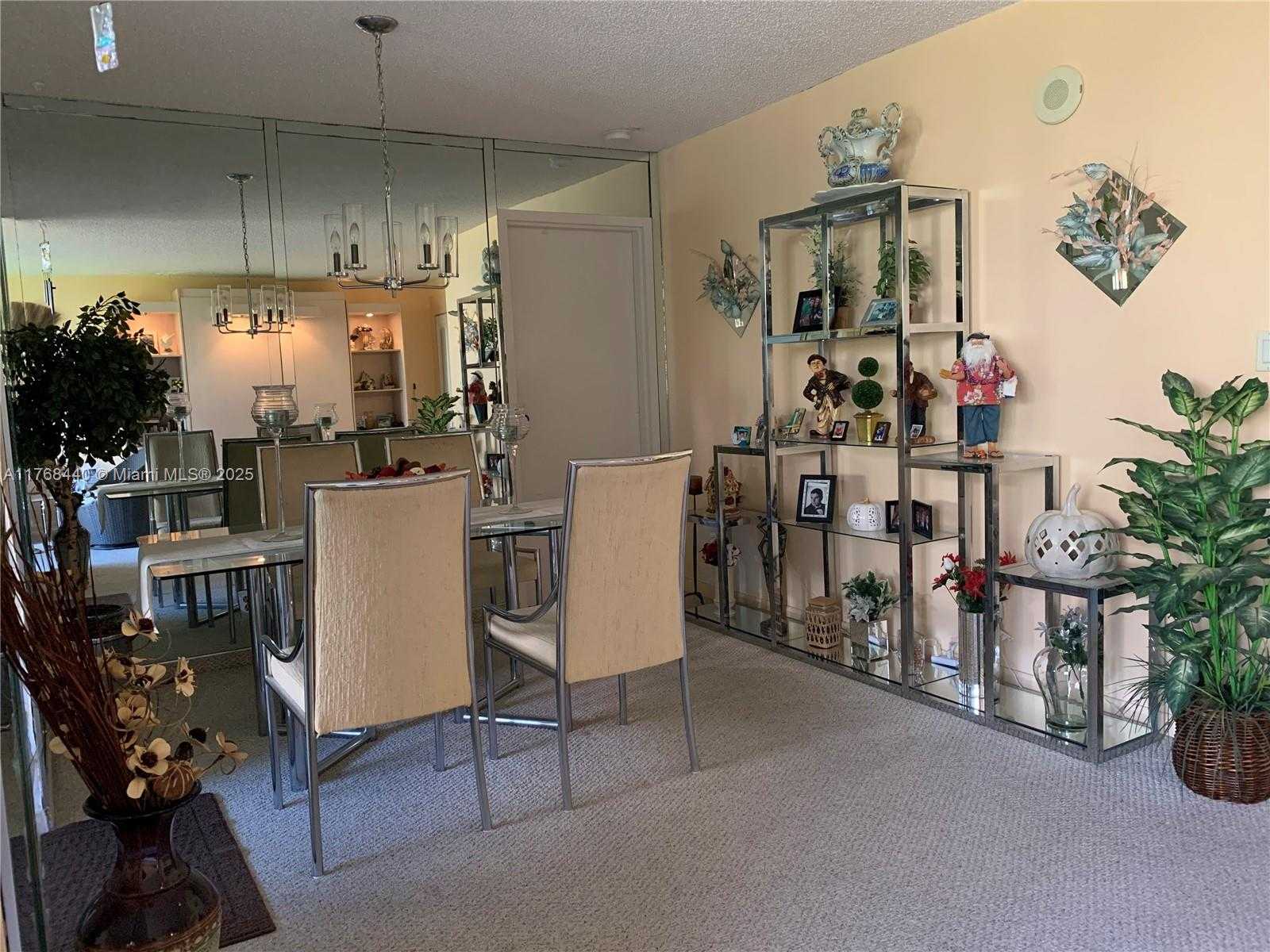 Small Image of 16919 NORTH BAY RD #307, Sunny Isles Beach Number 32