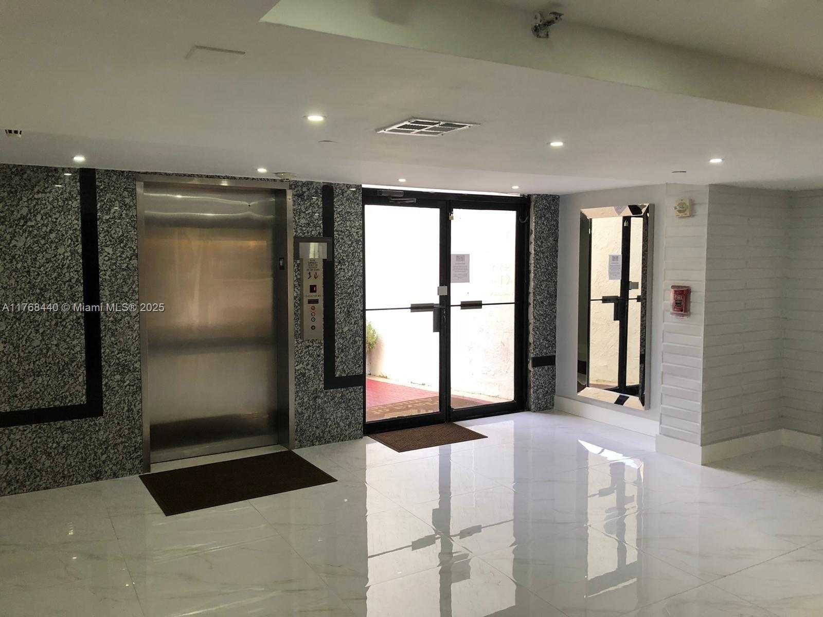 Small Image of 16919 NORTH BAY RD #307, Sunny Isles Beach Number 7