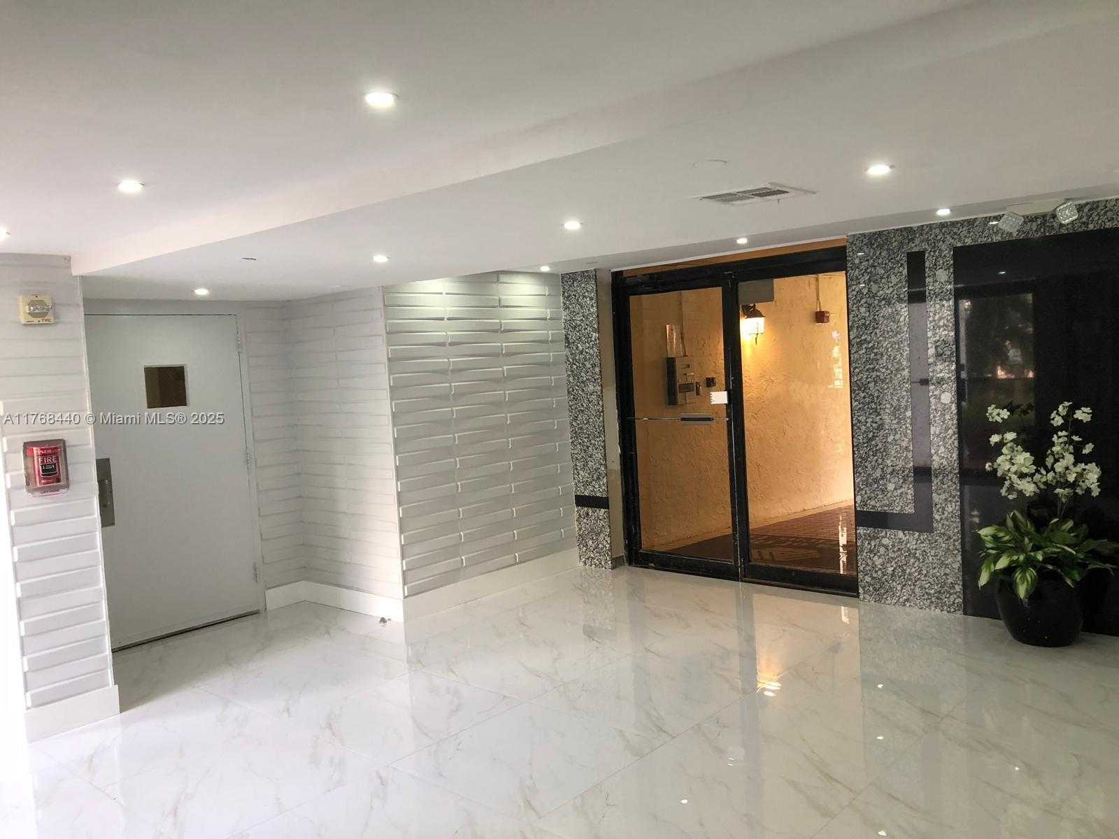 Small Image of 16919 NORTH BAY RD #307, Sunny Isles Beach Number 8