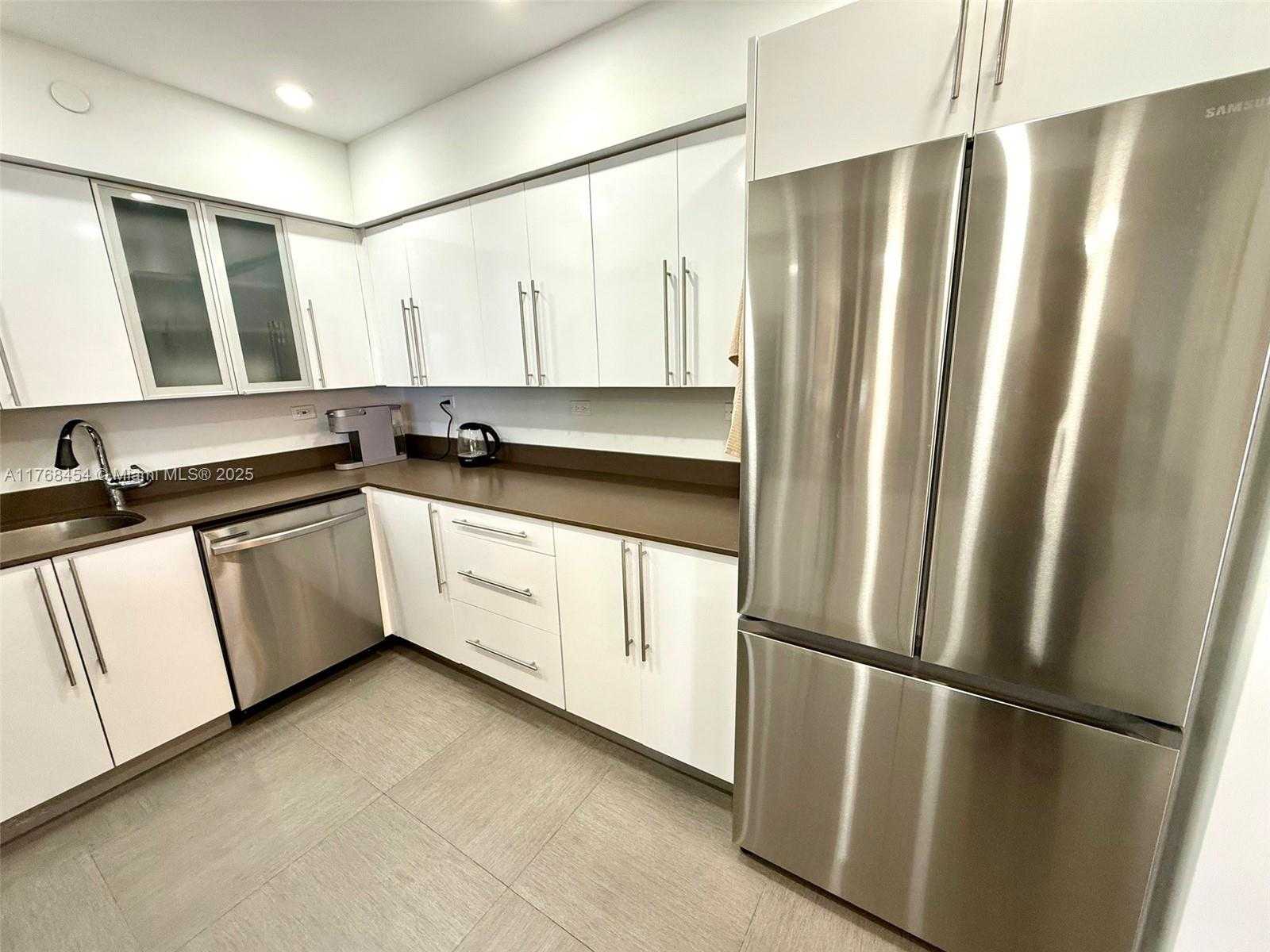 Small Image of 1500 BAY RD #540S, Miami Beach Number 9