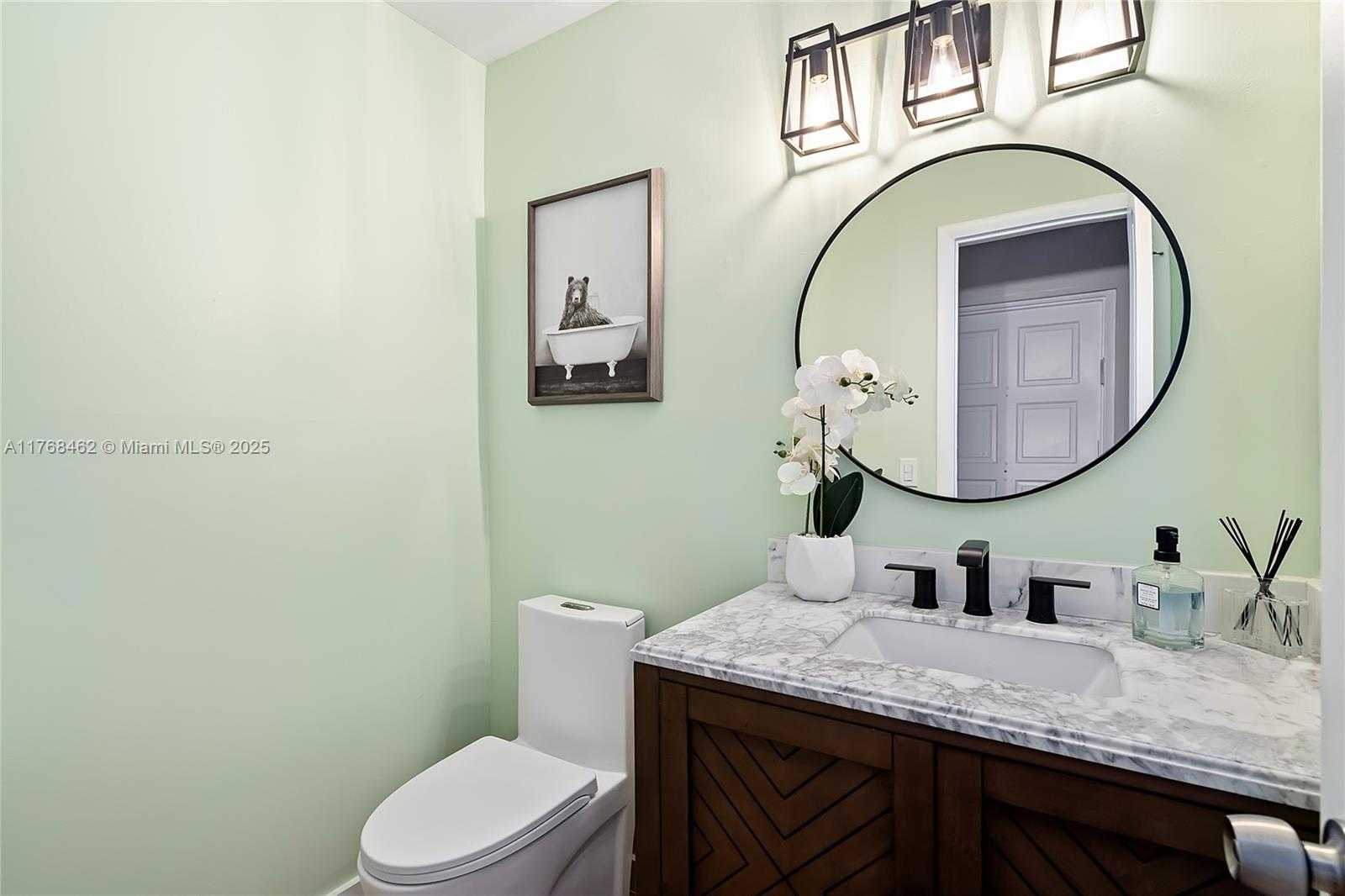 Small Image of 3952 FARRAGUT ST #3952, Hollywood Number 14