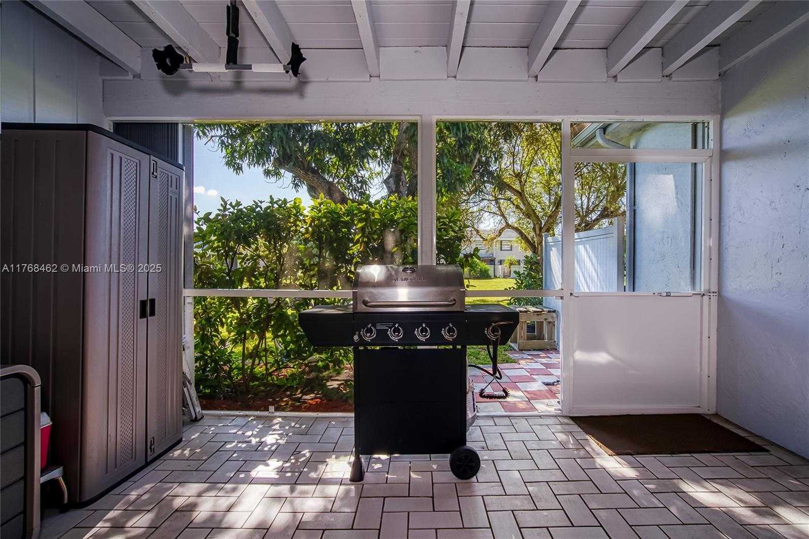Small Image of 3952 FARRAGUT ST #3952, Hollywood Number 18