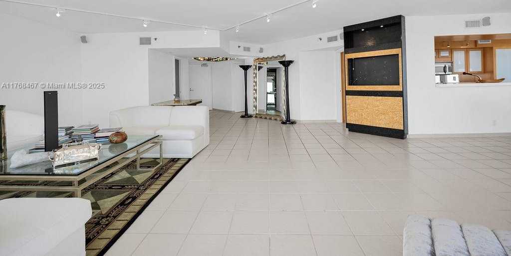 Small Image of 16485 COLLINS AVE #1236, Sunny Isles Beach Number 42