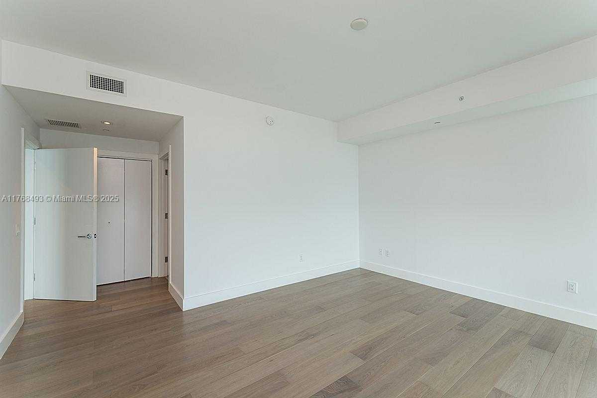 Small Image of 360 OCEAN DR #1004S, Key Biscayne Number 19