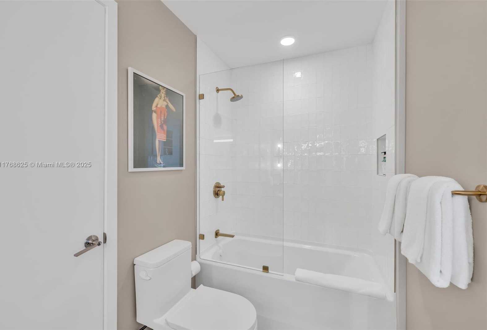 Small Image of 601 NORTH EAST 1ST AVE #LPH 4814, Miami Number 14