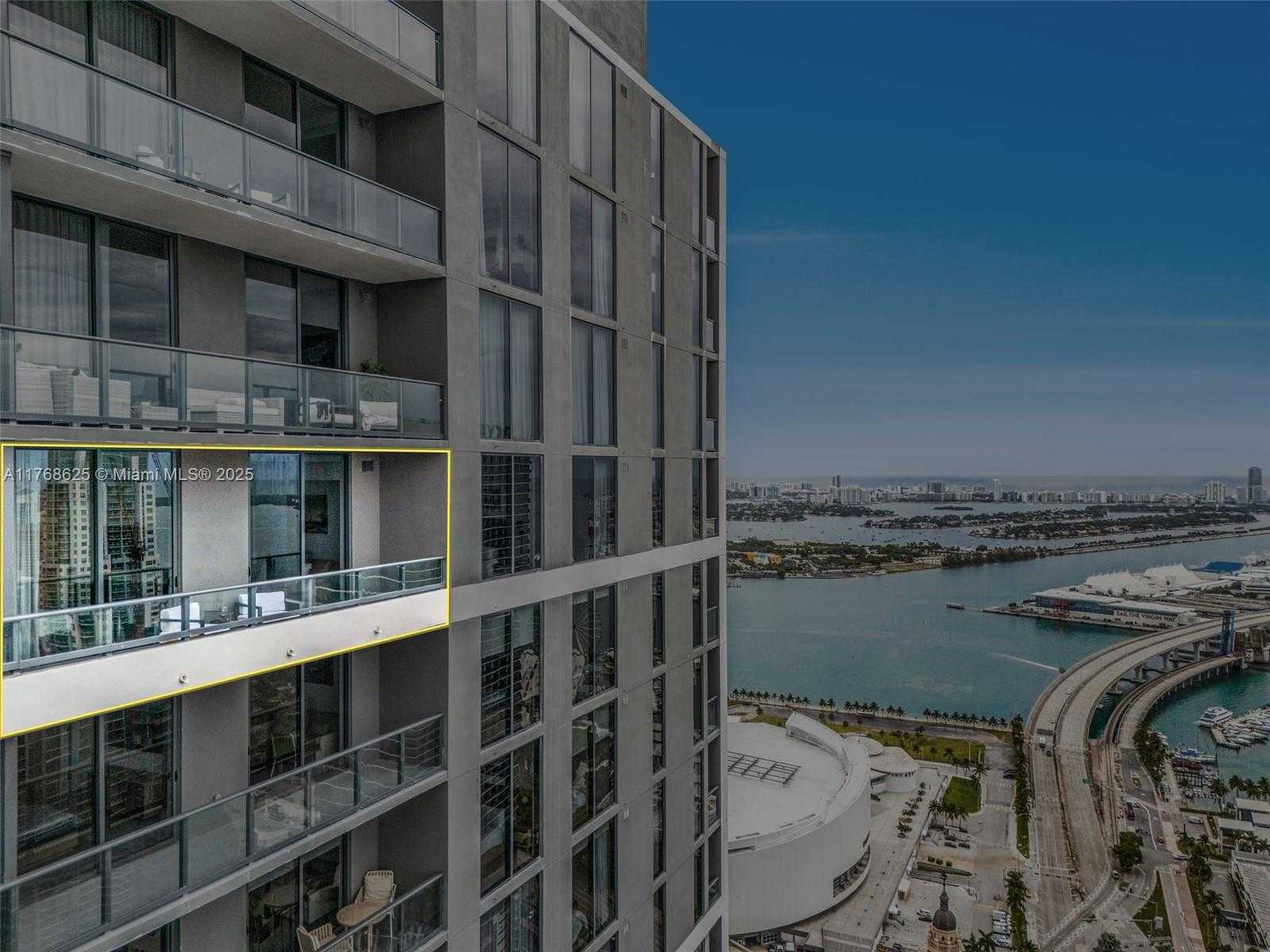 Small Image of 601 NORTH EAST 1ST AVE #LPH 4814, Miami Number 18