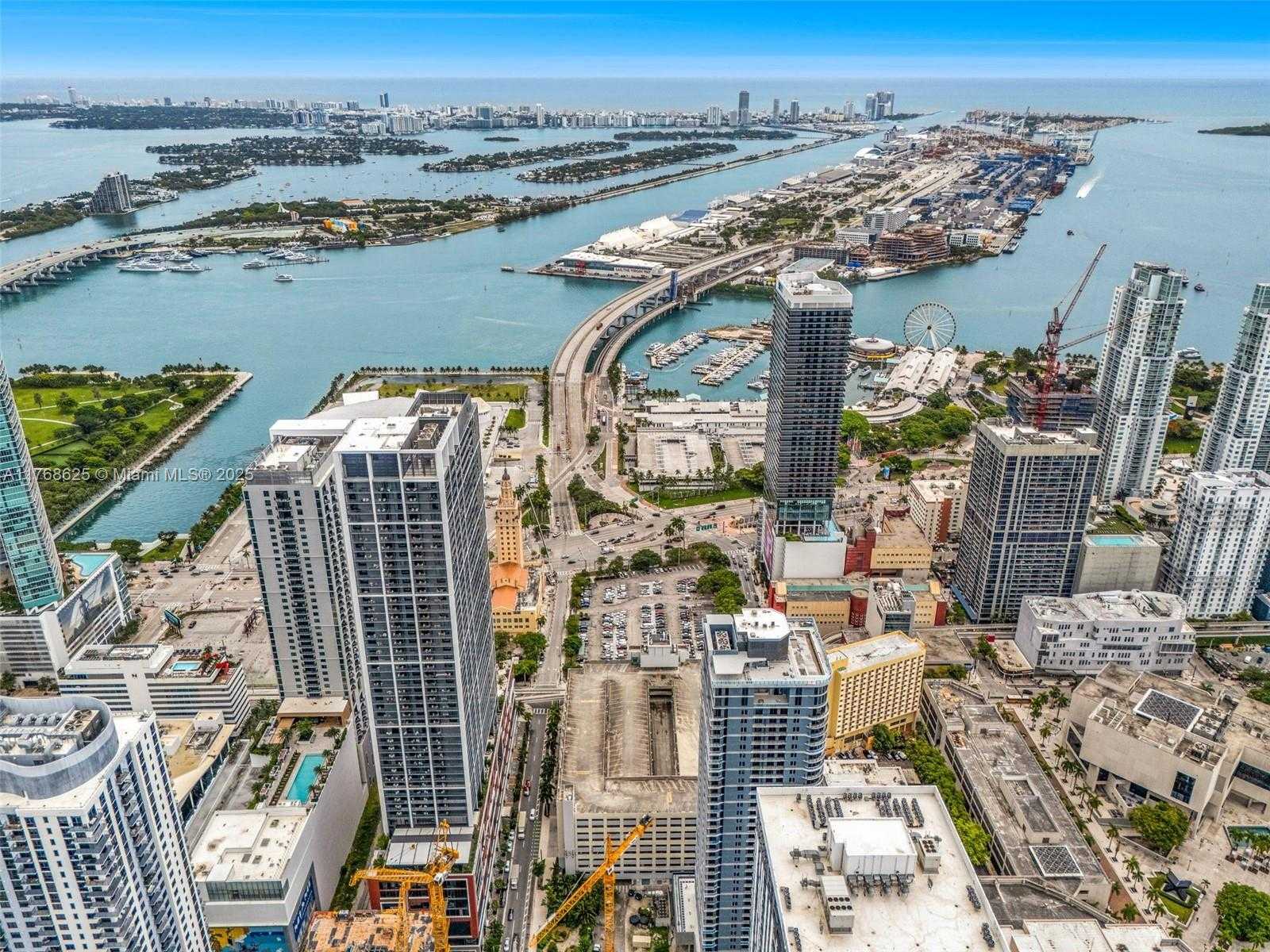 Small Image of 601 NORTH EAST 1ST AVE #LPH 4814, Miami Number 21