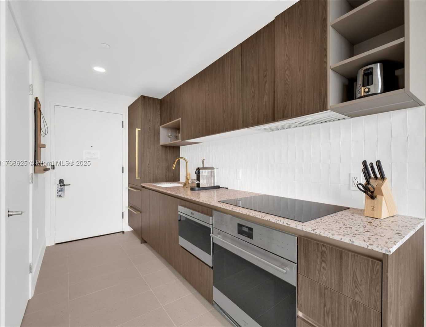 Small Image of 601 NORTH EAST 1ST AVE #LPH 4814, Miami Number 8