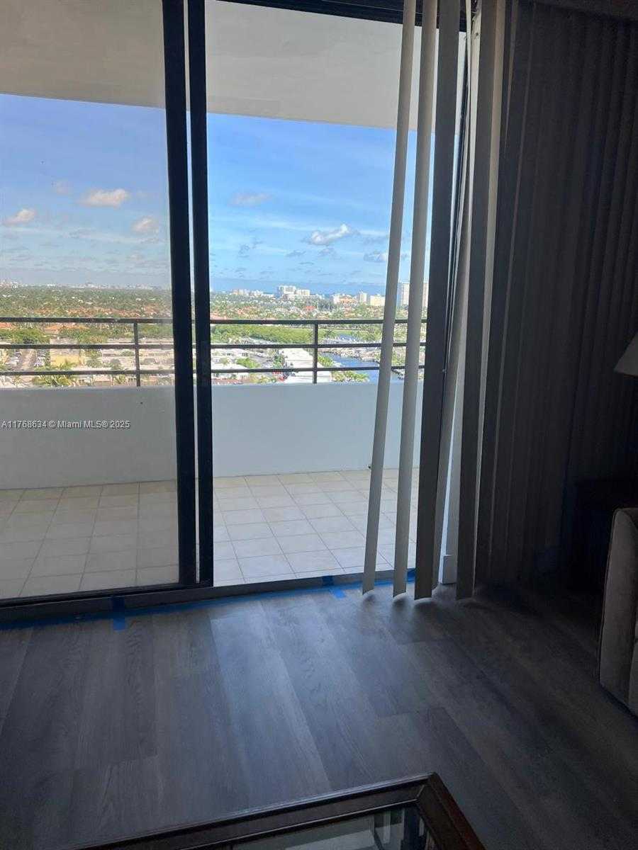 Small Image of 2500 PARKVIEW DR #1610, Hallandale Beach Number 12
