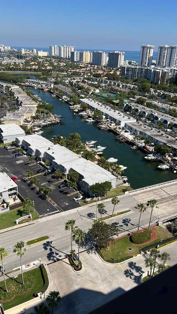 Small Image of 2500 PARKVIEW DR #1610, Hallandale Beach Number 23