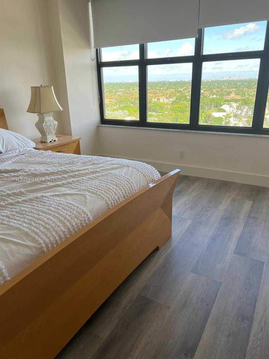 Small Image of 2500 PARKVIEW DR #1610, Hallandale Beach Number 8