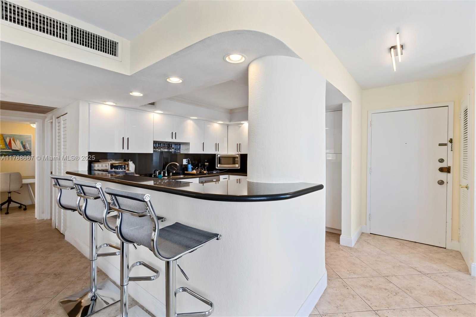 Small Image of 2030 SOUTH OCEAN DR #1820, Hallandale Beach Number 10