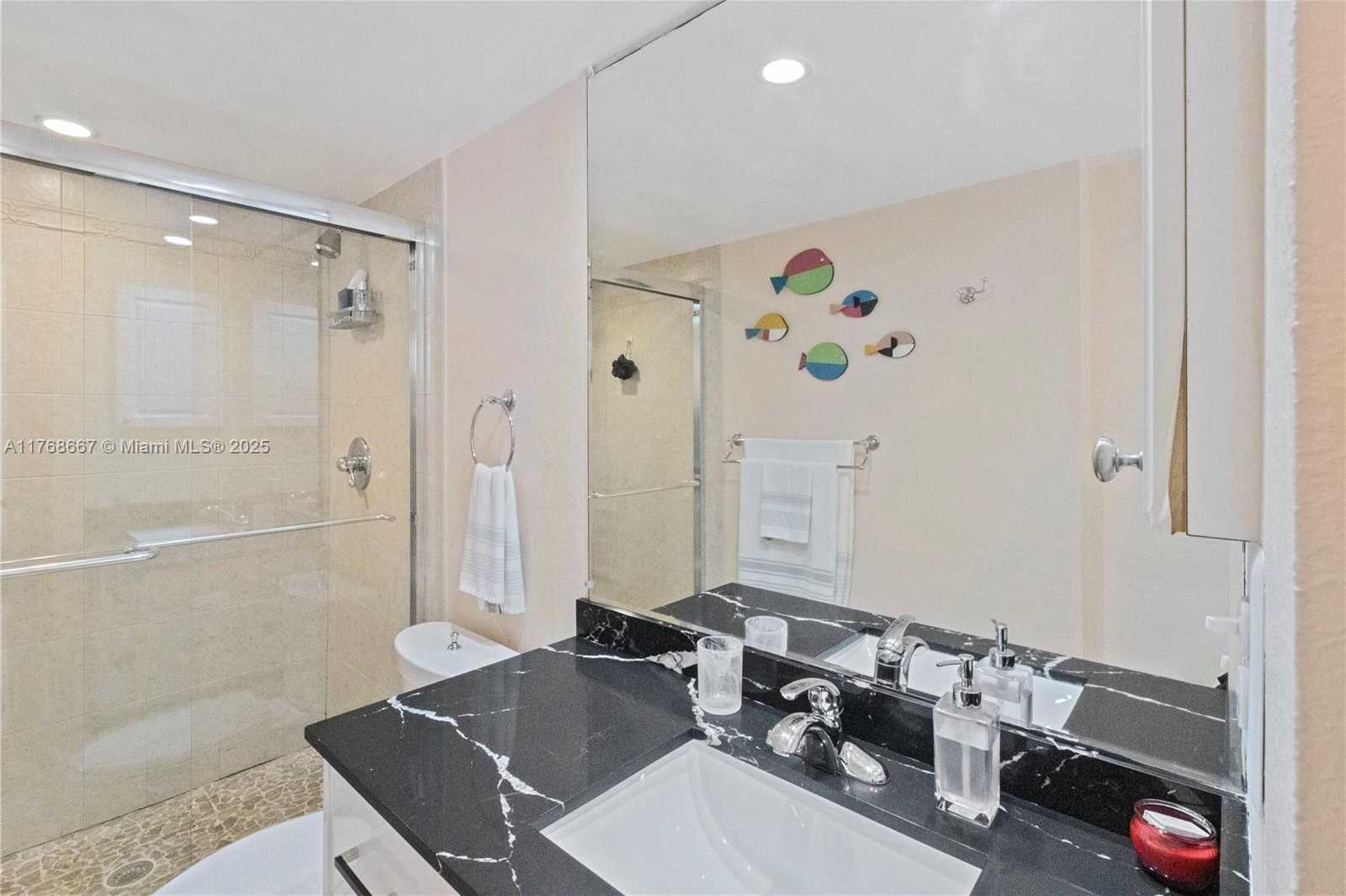 Small Image of 2030 SOUTH OCEAN DR #1820, Hallandale Beach Number 21