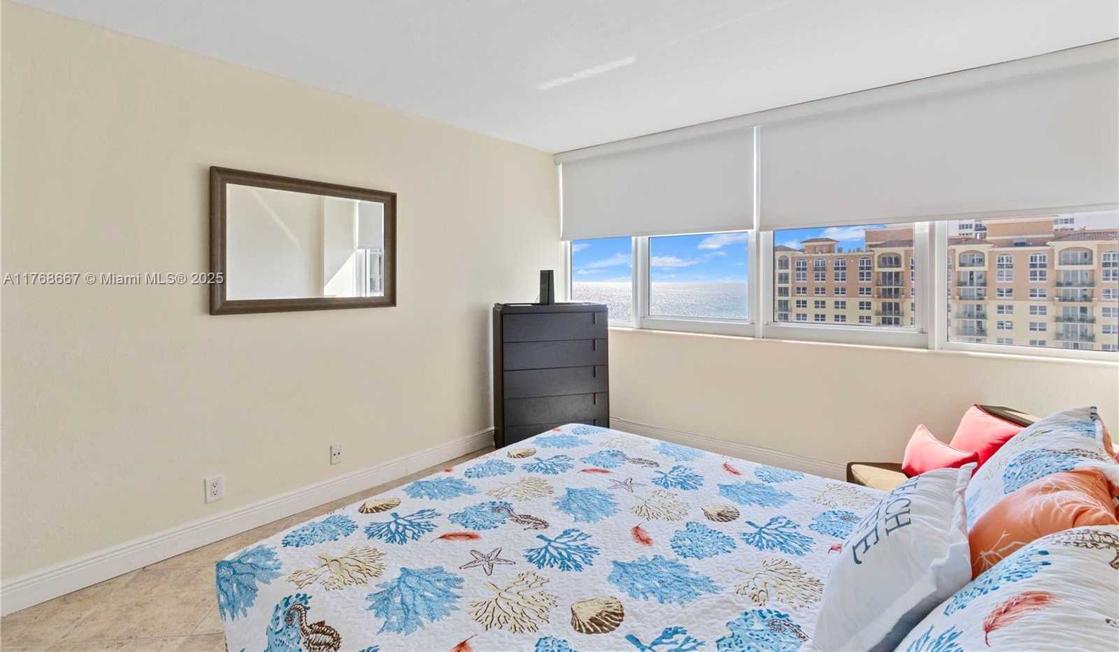 Small Image of 2030 SOUTH OCEAN DR #1820, Hallandale Beach Number 23