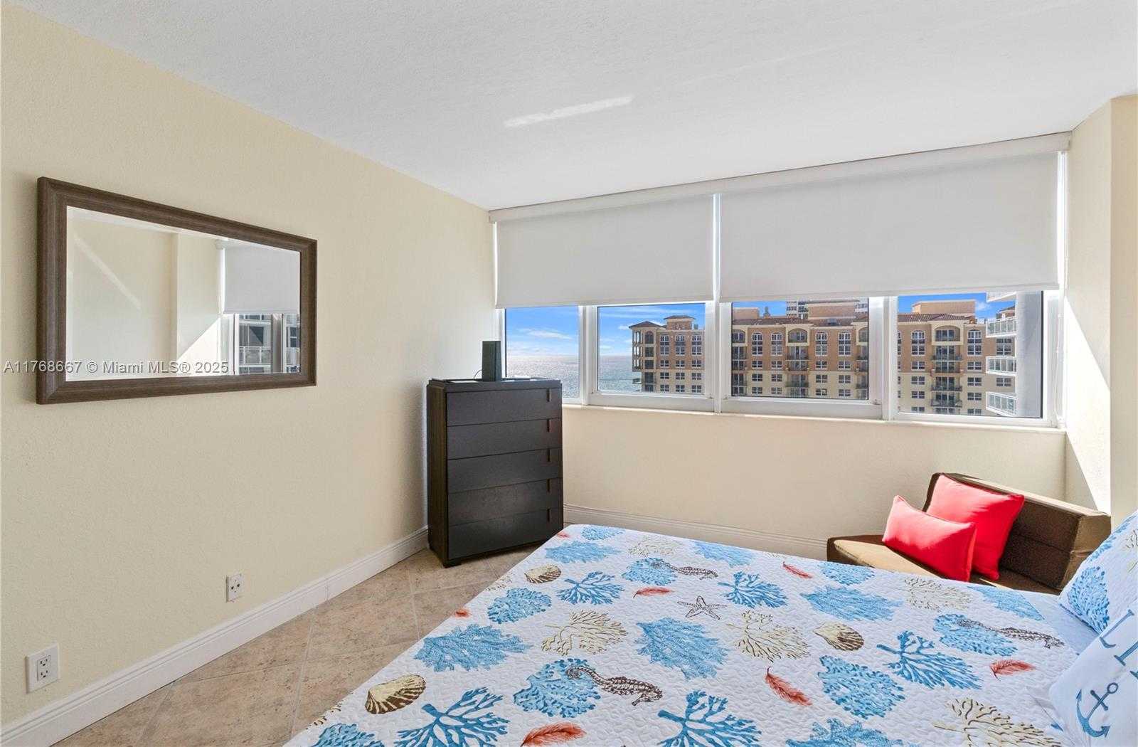 Small Image of 2030 SOUTH OCEAN DR #1820, Hallandale Beach Number 25