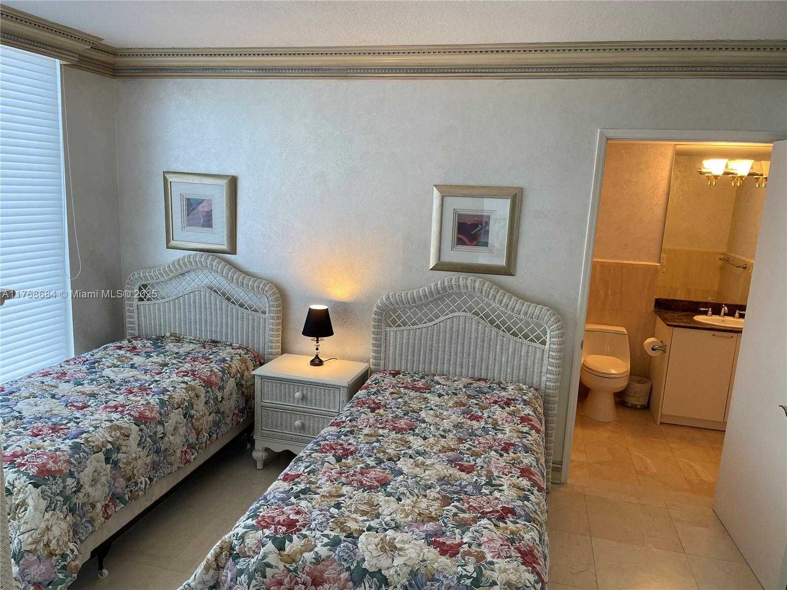 Small Image of 17555 COLLINS AVE #1906, Sunny Isles Beach Number 26