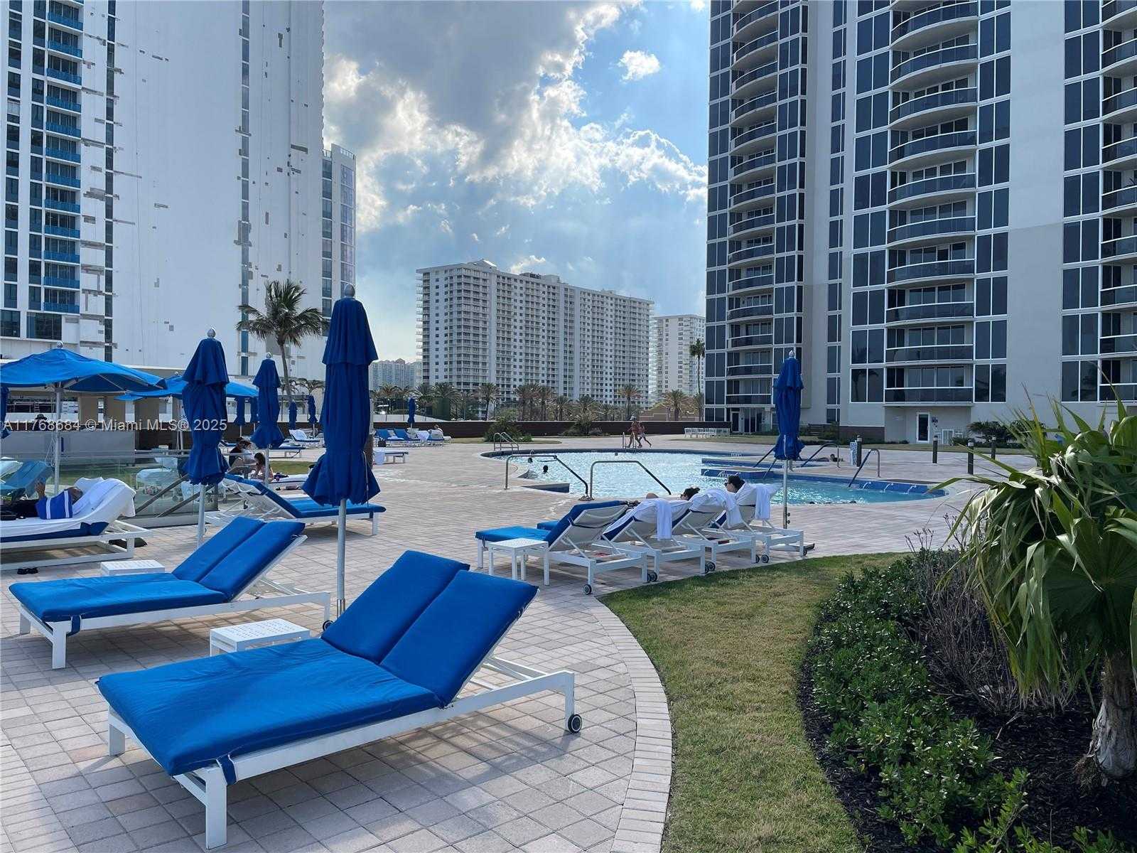 Small Image of 17555 COLLINS AVE #1906, Sunny Isles Beach Number 9