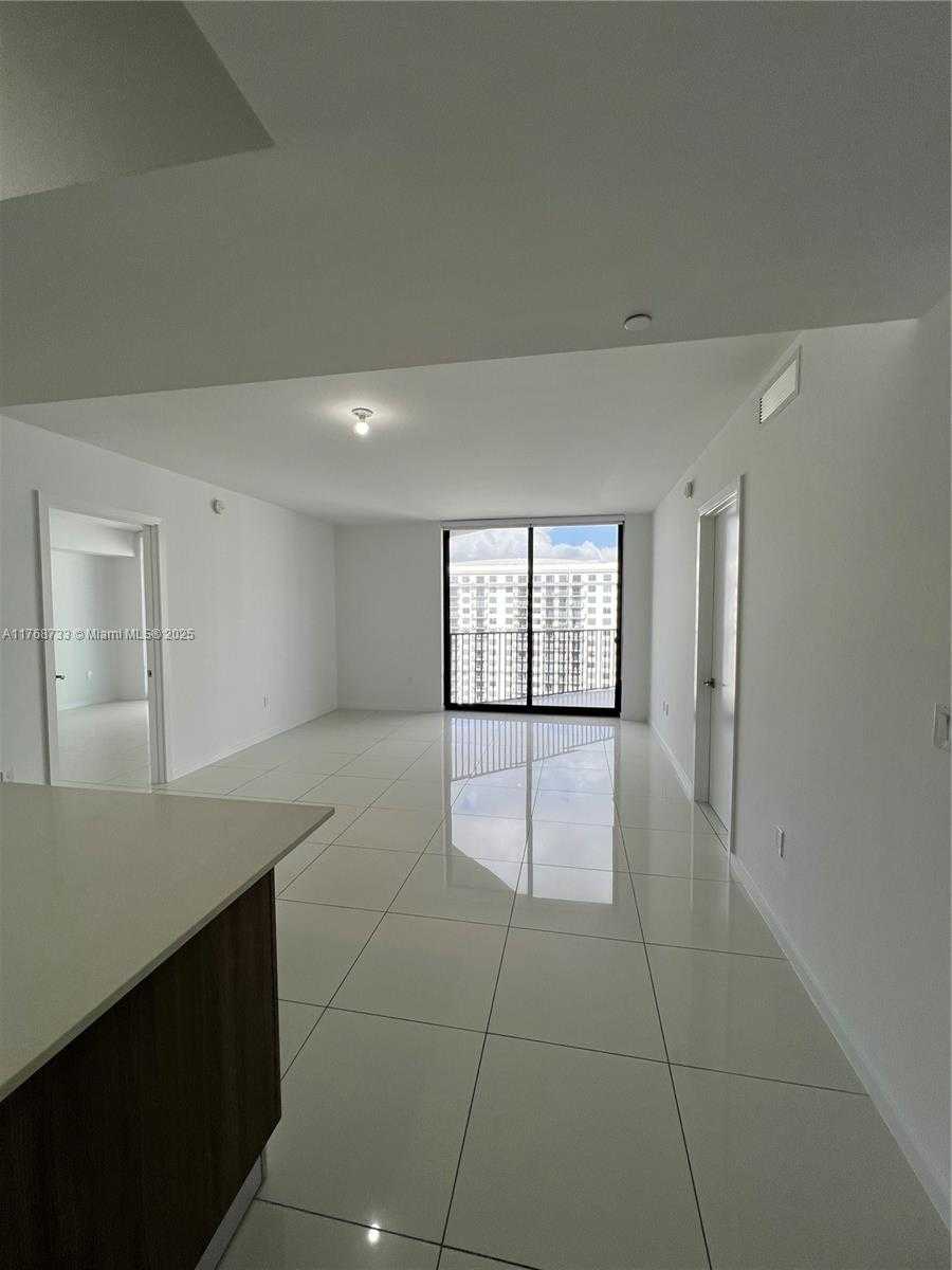 Small Image of 5252 NORTH WEST 85TH AVE #1703, Doral Number 3