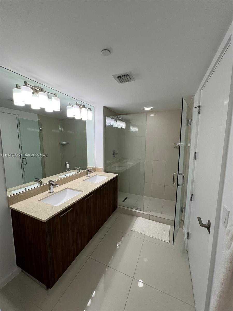 Small Image of 5252 NORTH WEST 85TH AVE #1703, Doral Number 4