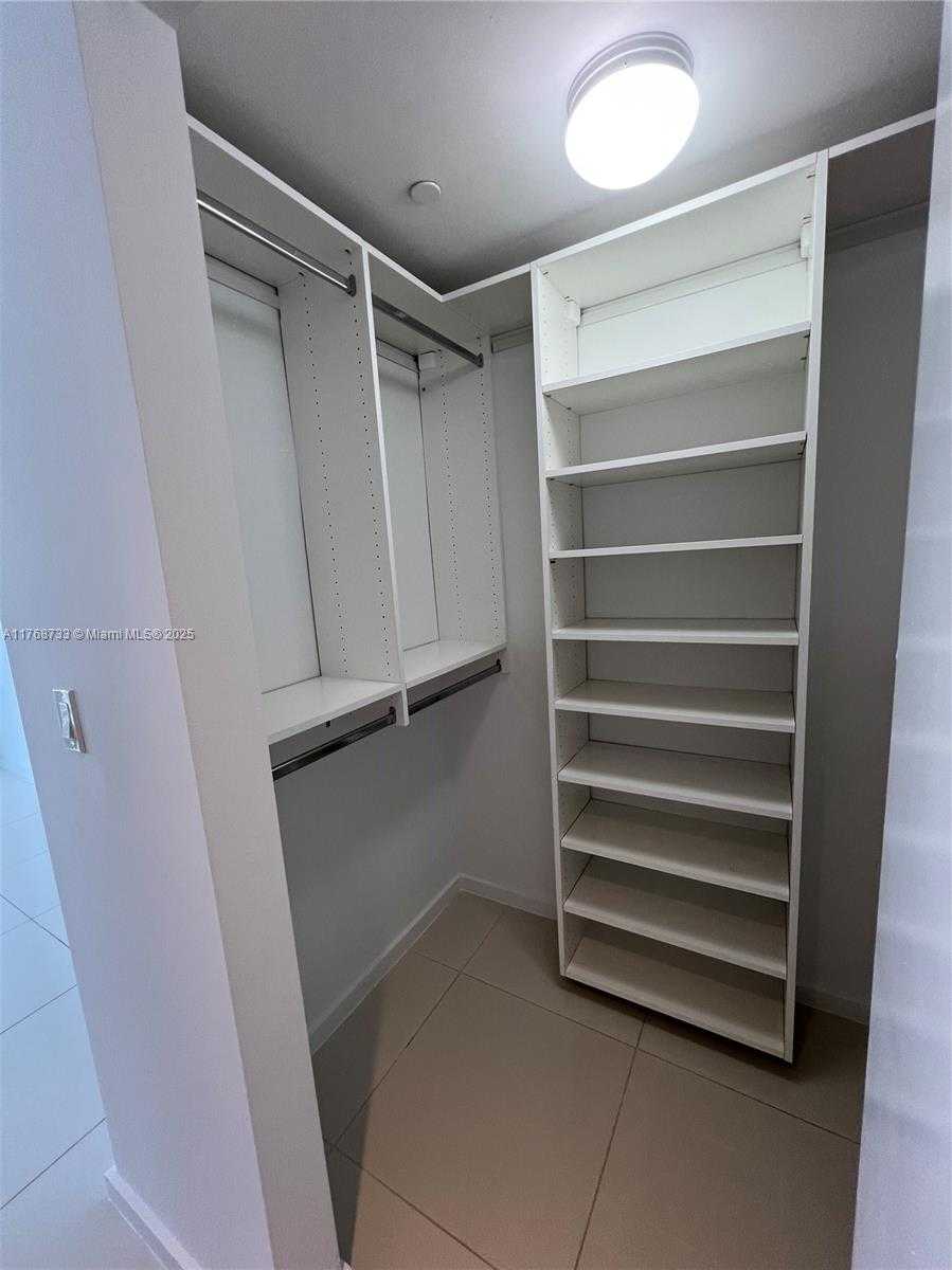 Small Image of 5252 NORTH WEST 85TH AVE #1703, Doral Number 6