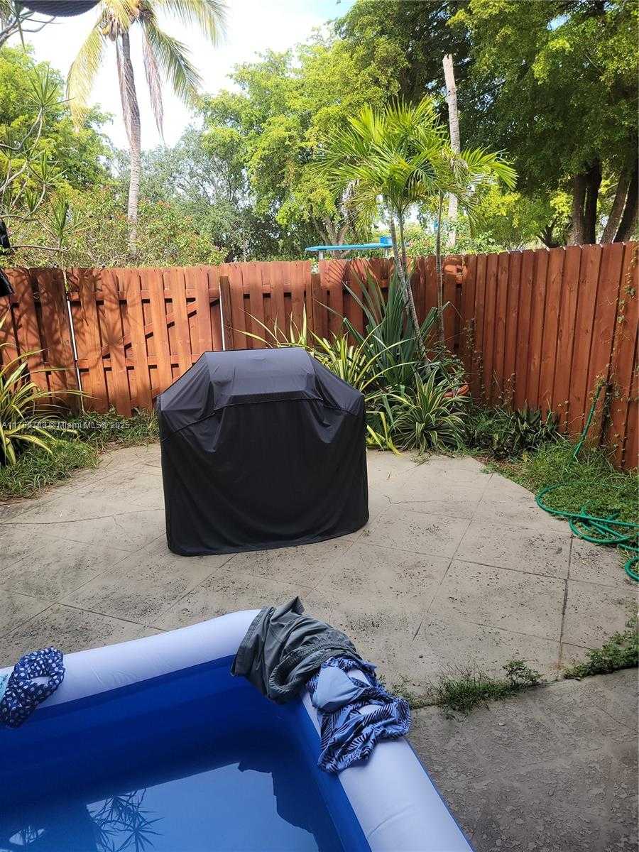 Small Image of 10101 SOUTH WEST 154TH CIR CT #106-11, Miami Number 10