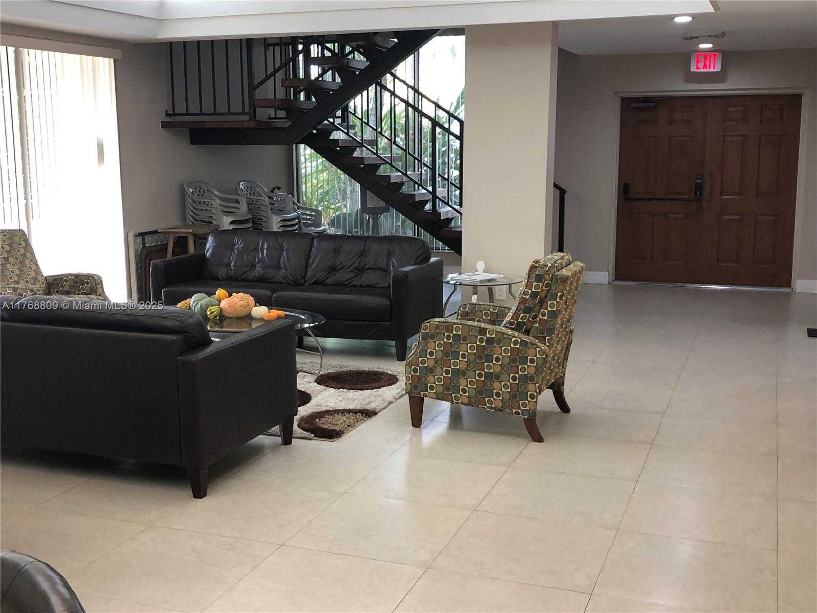 Small Image of 8589 SOUTH WEST 115 PL, Miami Number 12