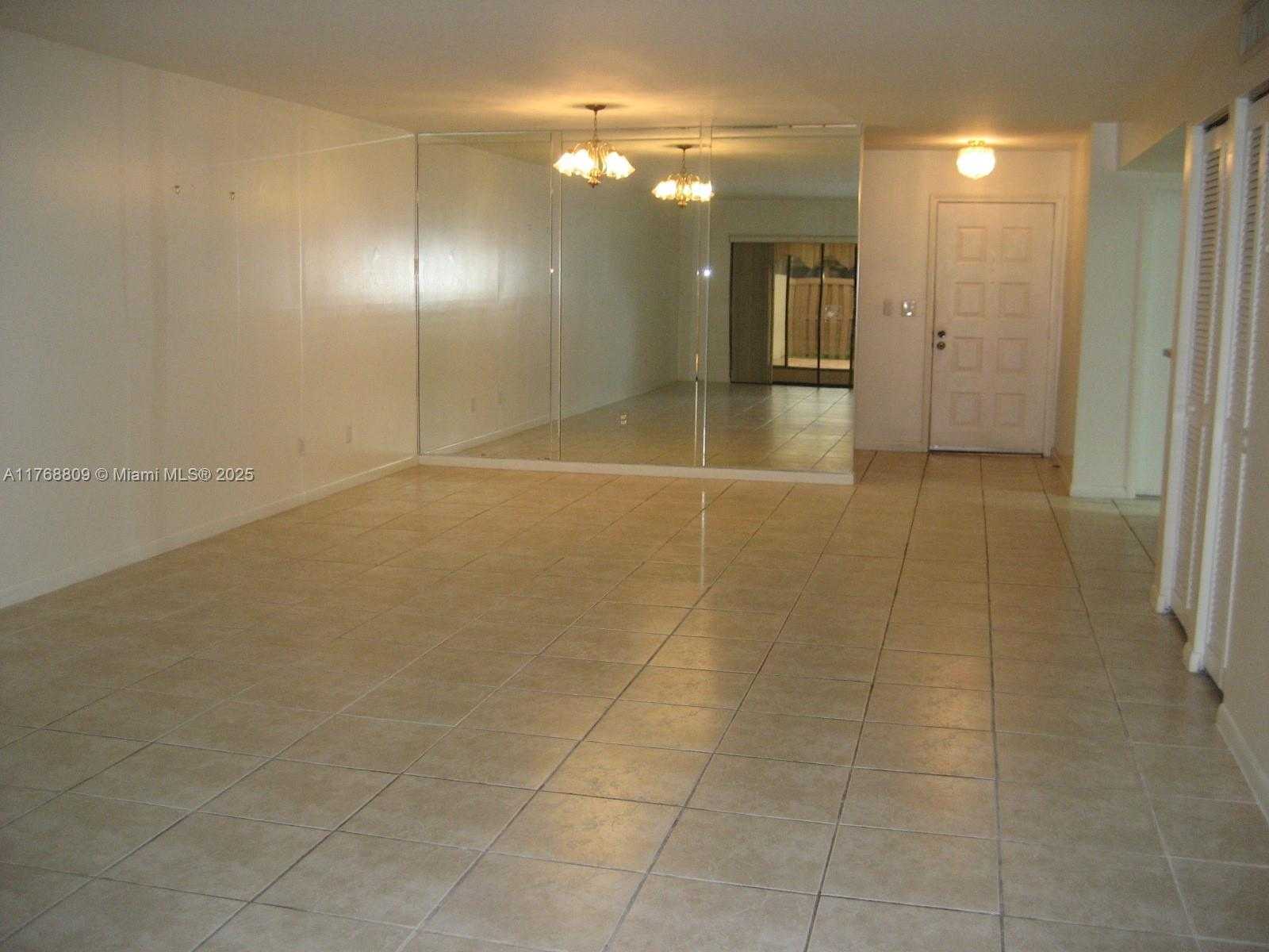 Small Image of 8589 SOUTH WEST 115 PL, Miami Number 3