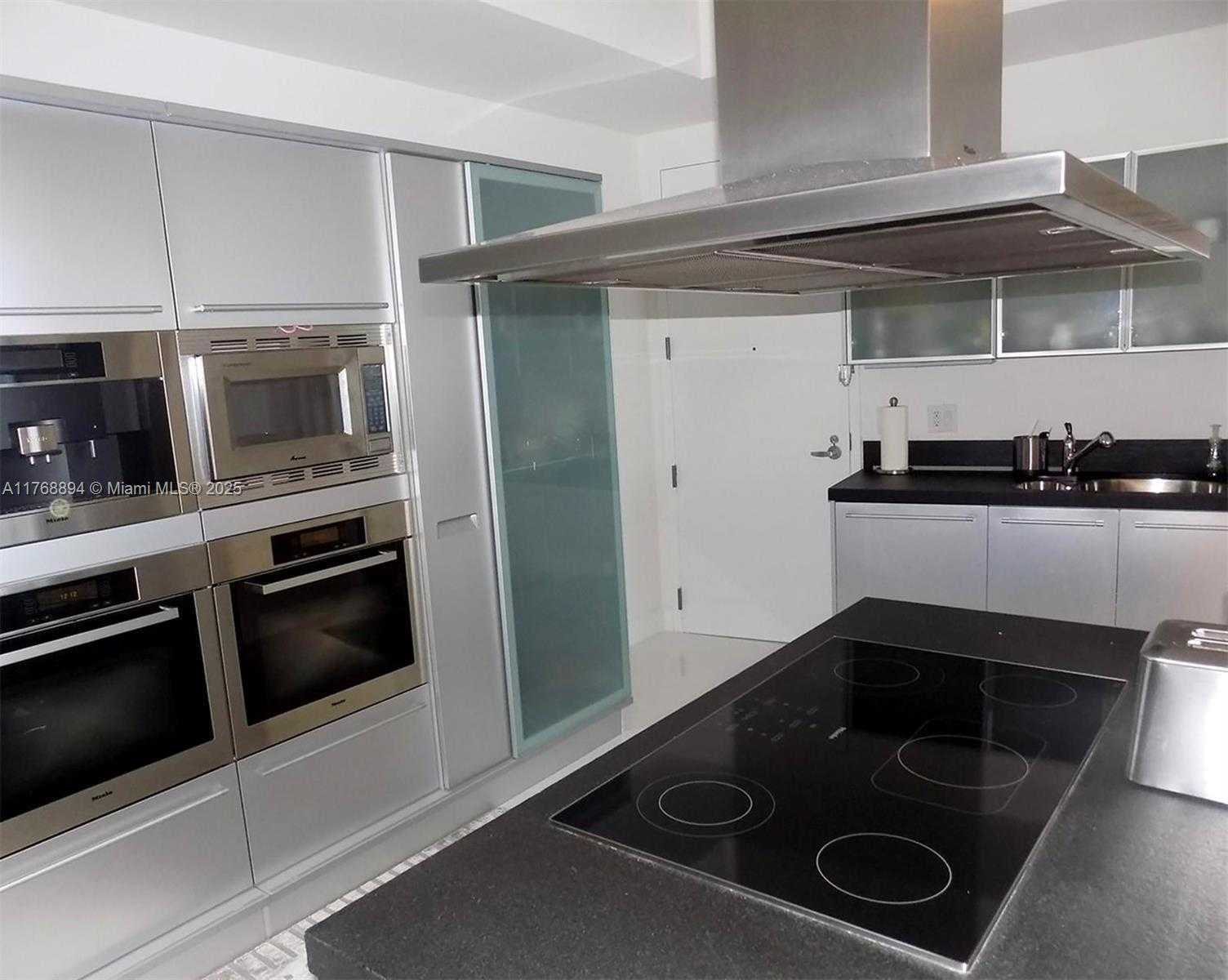 Small Image of 18201 COLLINS AVE #3906, Sunny Isles Beach Number 3