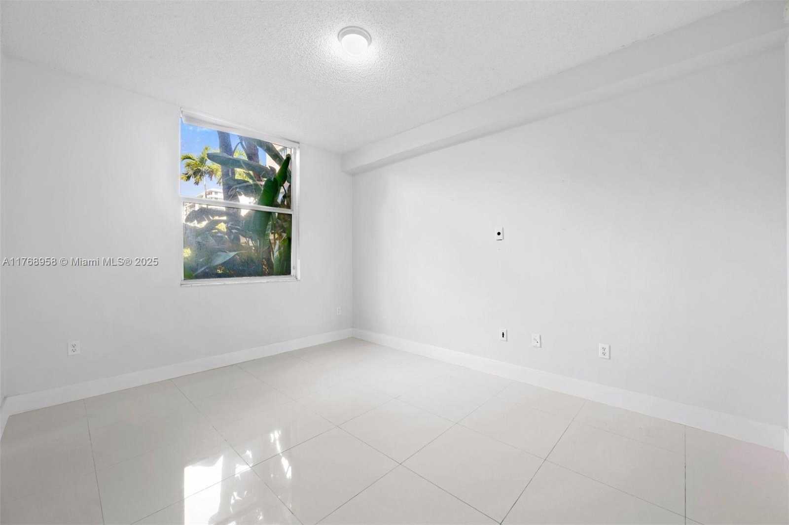 Small Image of 1900 VAN BUREN ST #106B, Hollywood Number 12