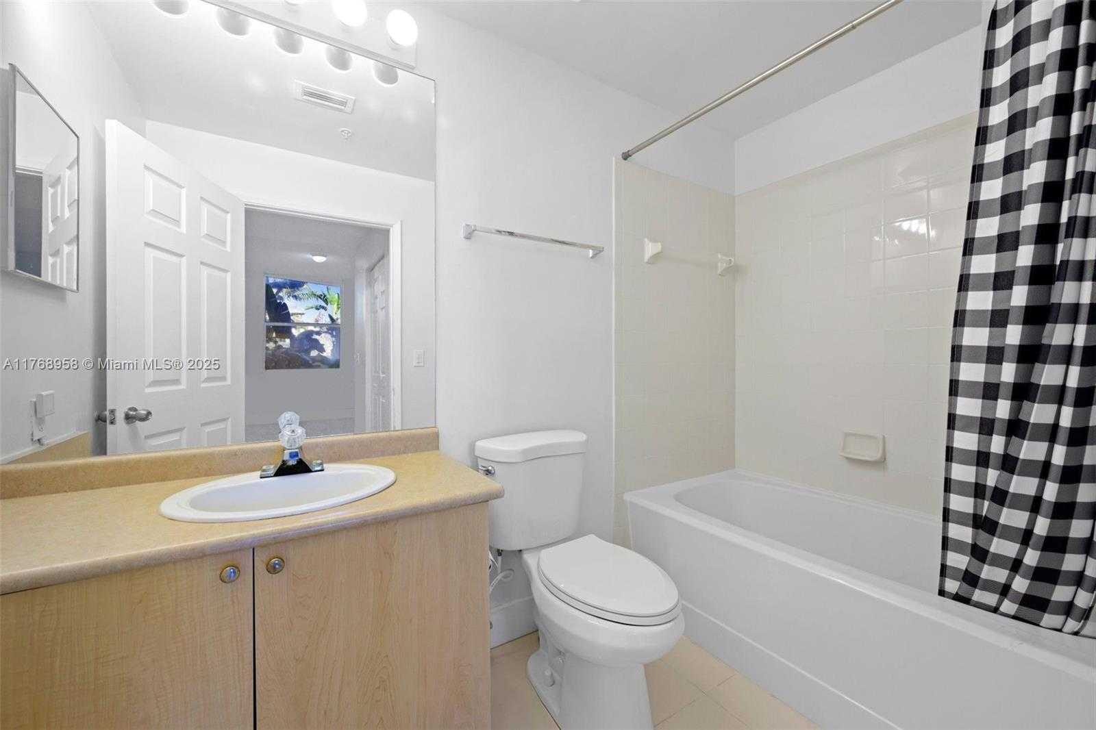Small Image of 1900 VAN BUREN ST #106B, Hollywood Number 9