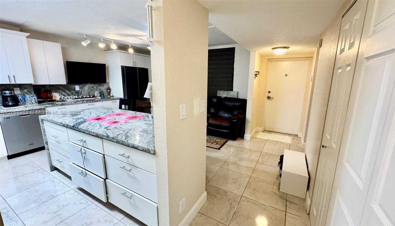 Small Image of 20381 NORTH EAST 30TH AVE #118-7, Aventura Number 16