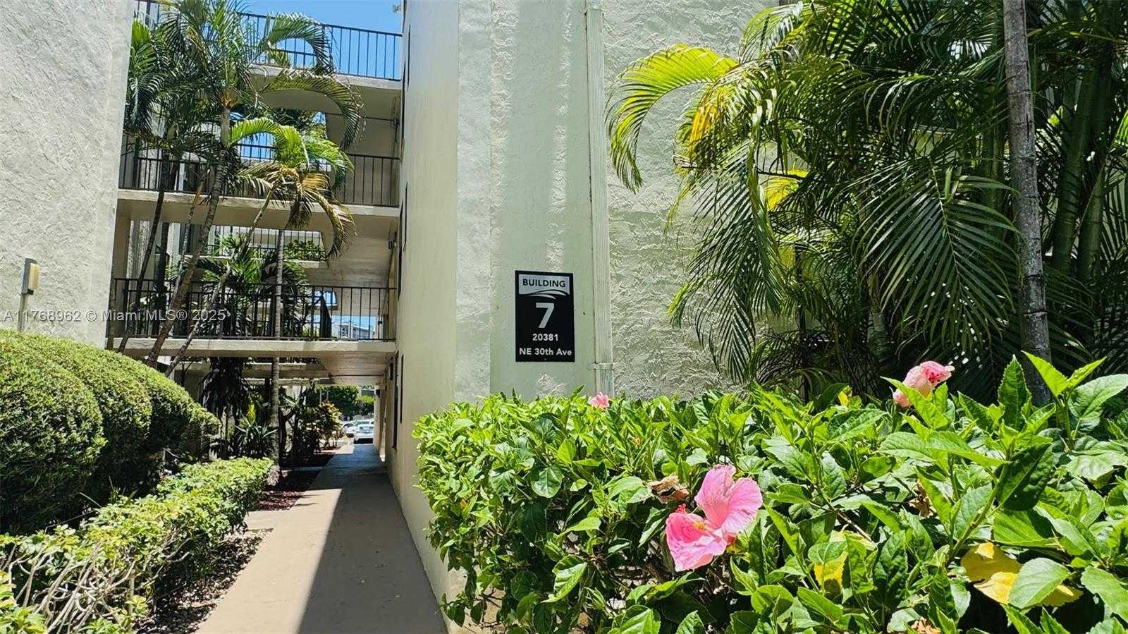 Small Image of 20381 NORTH EAST 30TH AVE #118-7, Aventura Number 39
