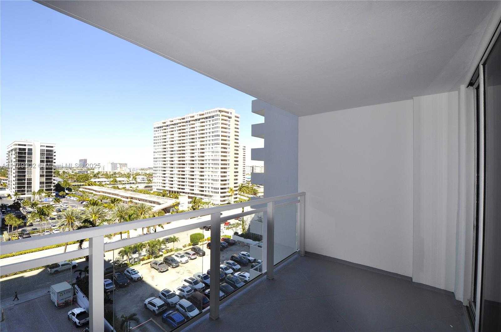 Small Image of 2030 SOUTH OCEAN DR #803, Hallandale Beach Number 11