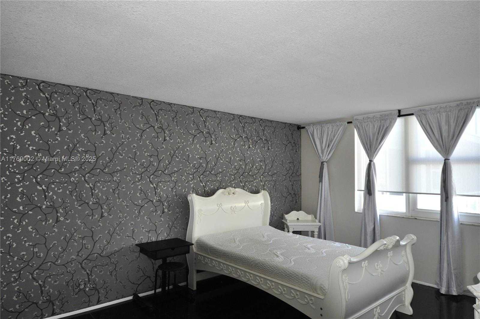 Small Image of 2030 SOUTH OCEAN DR #803, Hallandale Beach Number 13