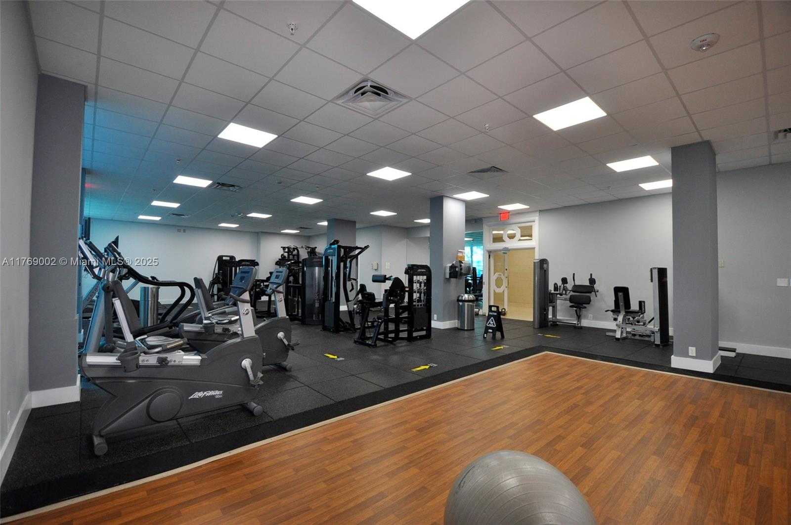 Small Image of 2030 SOUTH OCEAN DR #803, Hallandale Beach Number 27